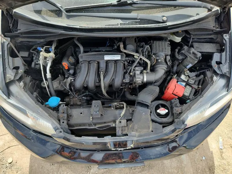 2015 HONDA FIT LX  
