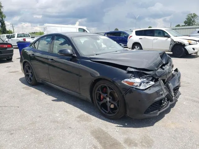2017 ALFA ROMEO GIULIA TI  