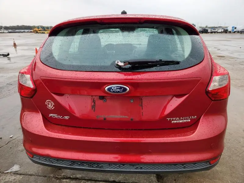 2012 FORD FOCUS TITANIUM  