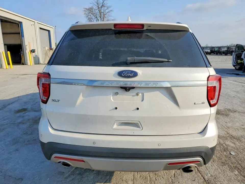 2016 FORD EXPLORER XLT  