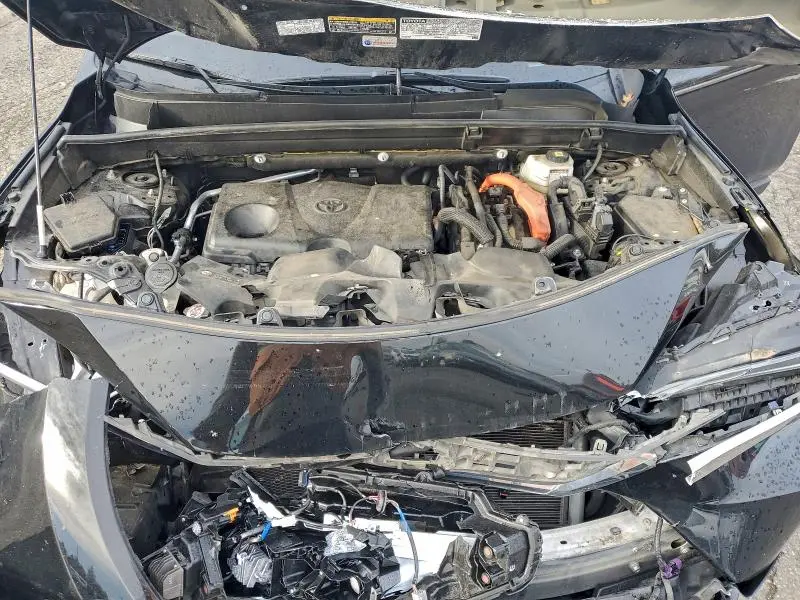 2021 TOYOTA VENZA LE  