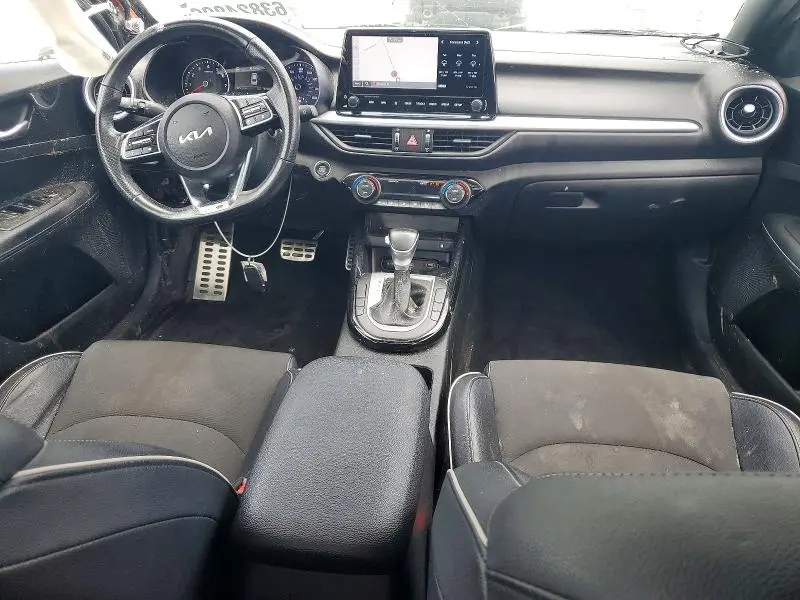 2023 KIA FORTE GT LINE  