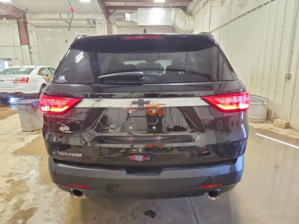 2020 CHEVROLET TRAVERSE LS  
