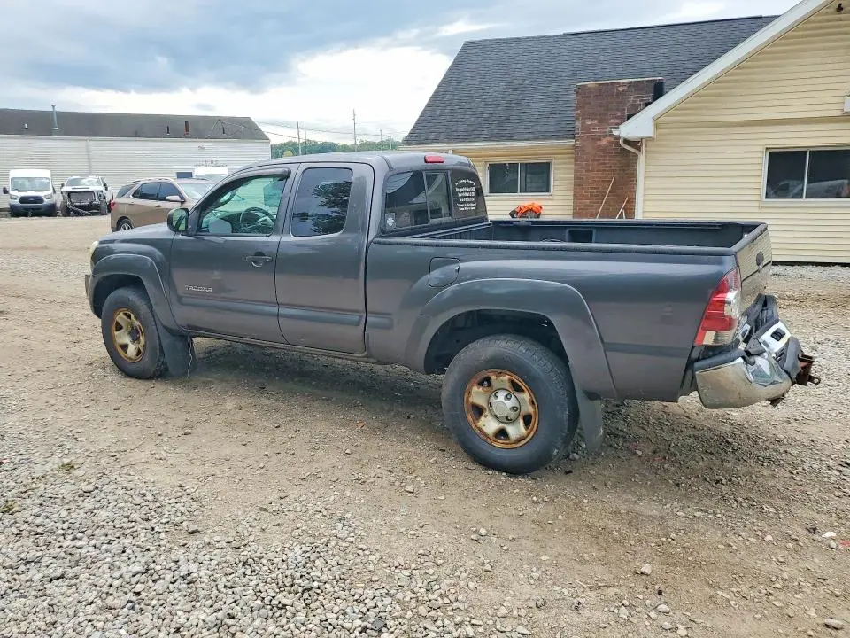 2011 TOYOTA TACOMA BASE  