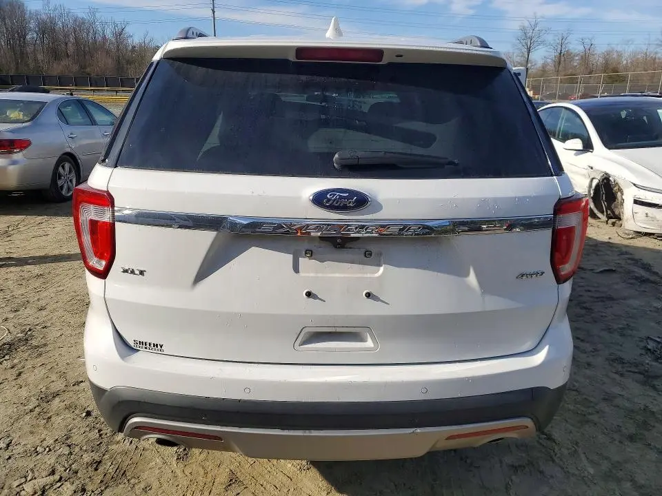 2016 FORD EXPLORER XLT  