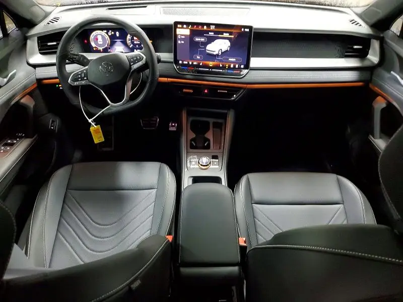 2025 VOLKSWAGEN TIGUAN SE R-LINE BLACK  