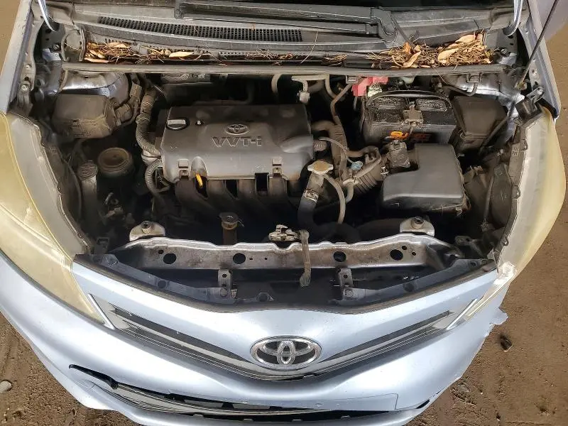 2013 TOYOTA YARIS 5-DOOR LE  