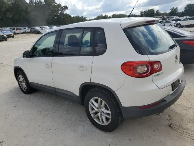 2011 VOLKSWAGEN TIGUAN S  