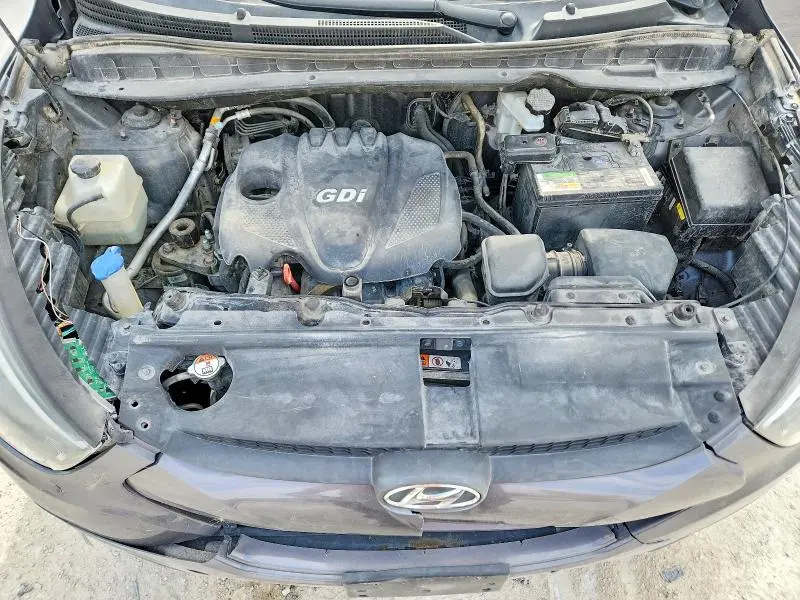 2015 HYUNDAI TUCSON SE  