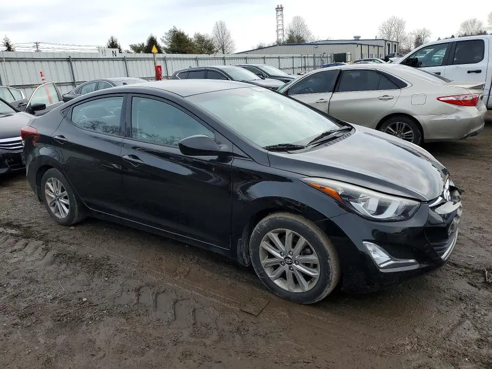 2015 HYUNDAI ELANTRA SE  