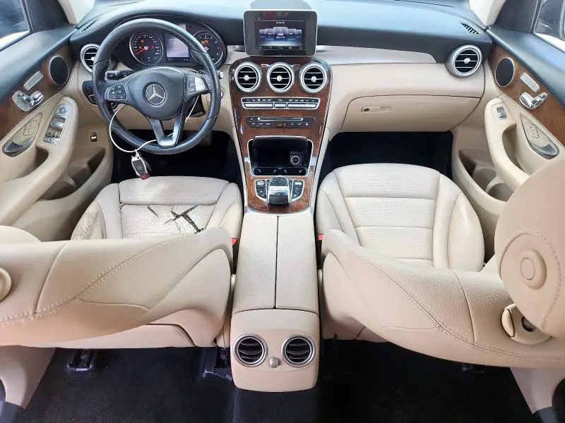 2016 MERCEDES-BENZ GLC 300  