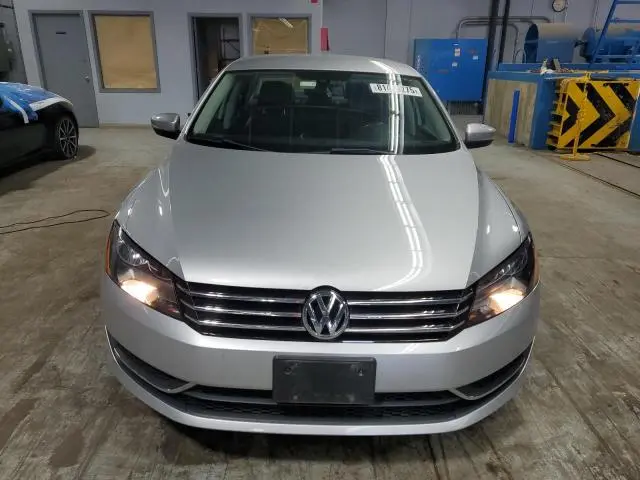 2013 VOLKSWAGEN PASSAT SE