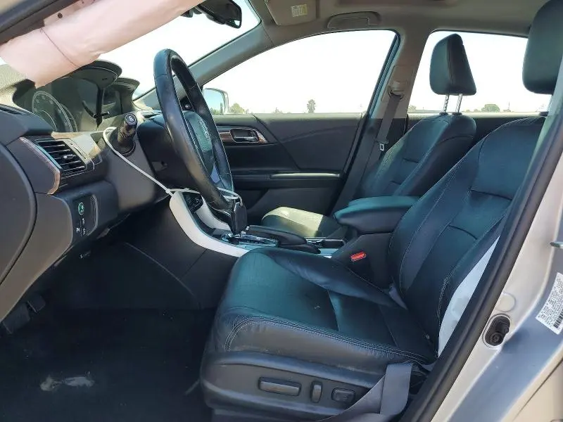 2017 HONDA ACCORD TOURING  