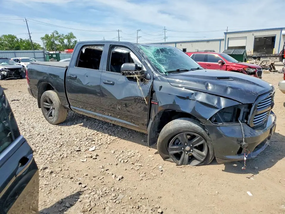 2015 RAM 1500 SPORT  