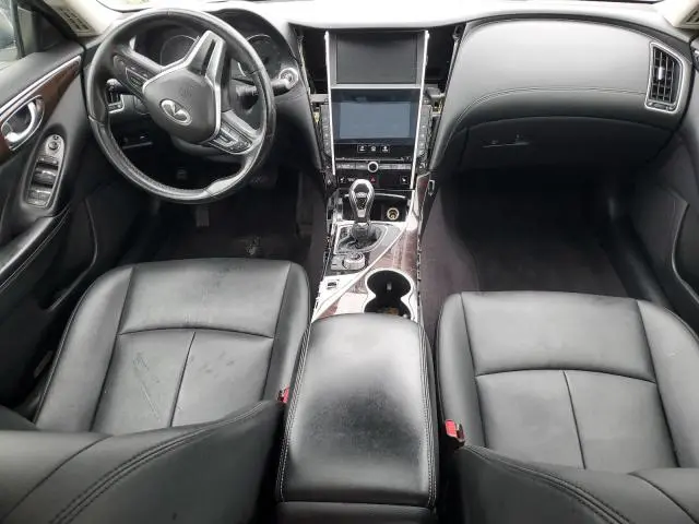 2018 INFINITI Q50 LUXE  
