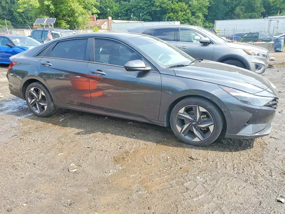2023 HYUNDAI ELANTRA SEL  