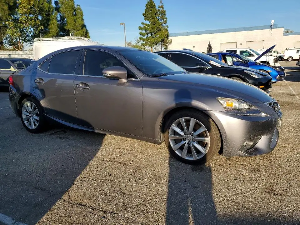 2016 LEXUS IS 200T  