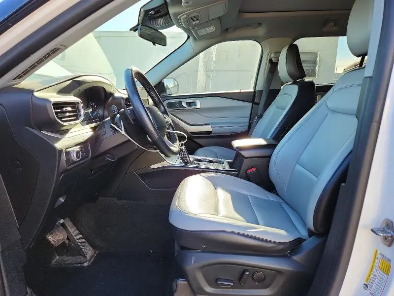 2021 FORD EXPLORER XLT  