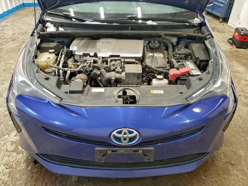 2016 TOYOTA PRIUS   