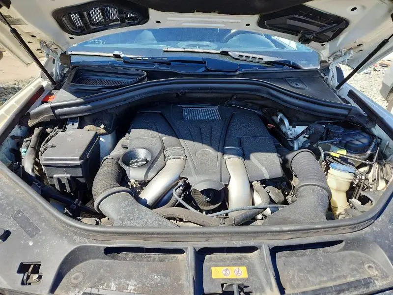 2015 MERCEDES-BENZ GL 550 4MATIC  