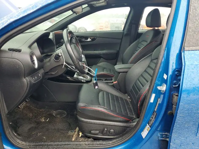 2023 KIA FORTE GT  