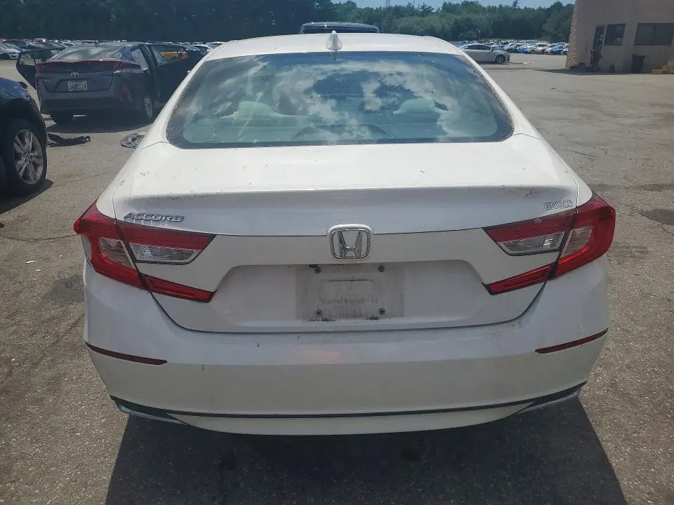 2019 HONDA ACCORD LX  
