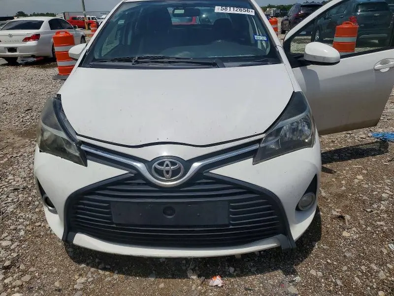 2015 TOYOTA YARIS 5-DOOR LE  