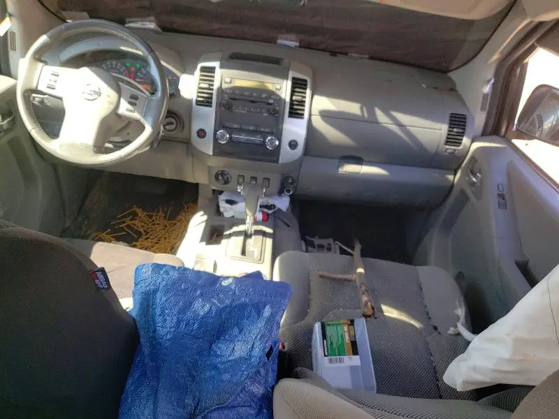 2011 NISSAN FRONTIER S  