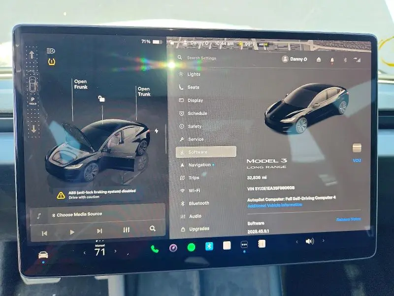 2025 TESLA MODEL 3   