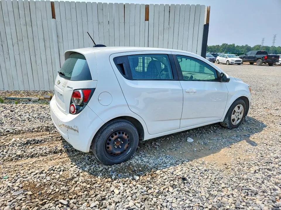 2016 CHEVROLET SONIC LS  