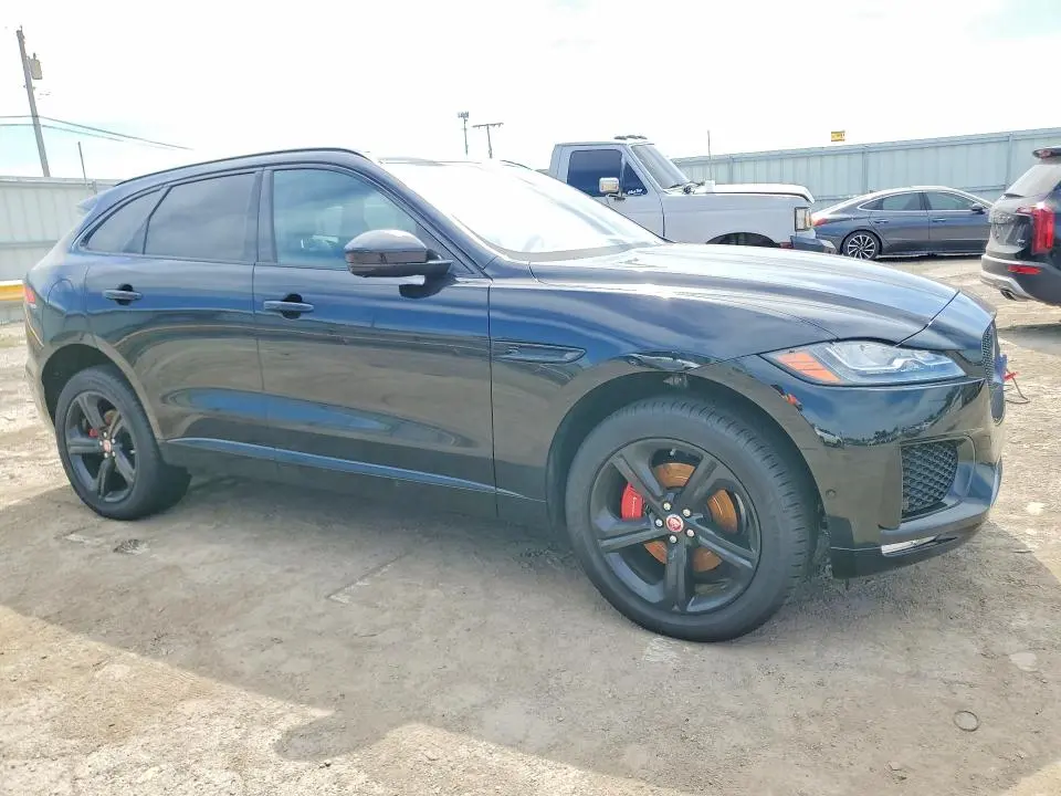 2018 JAGUAR F-PACE S  