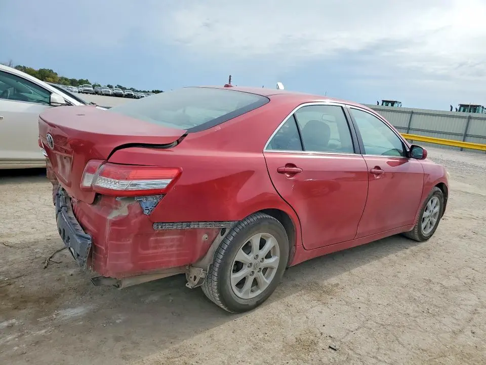 2010 TOYOTA CAMRY LE  