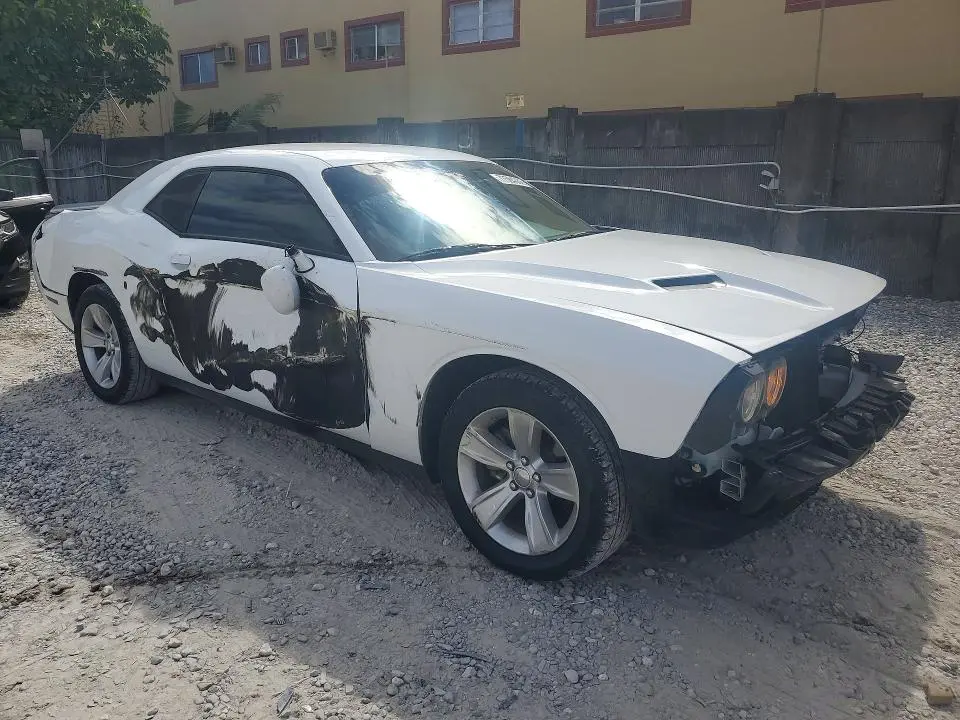 2023 DODGE CHALLENGER SXT  