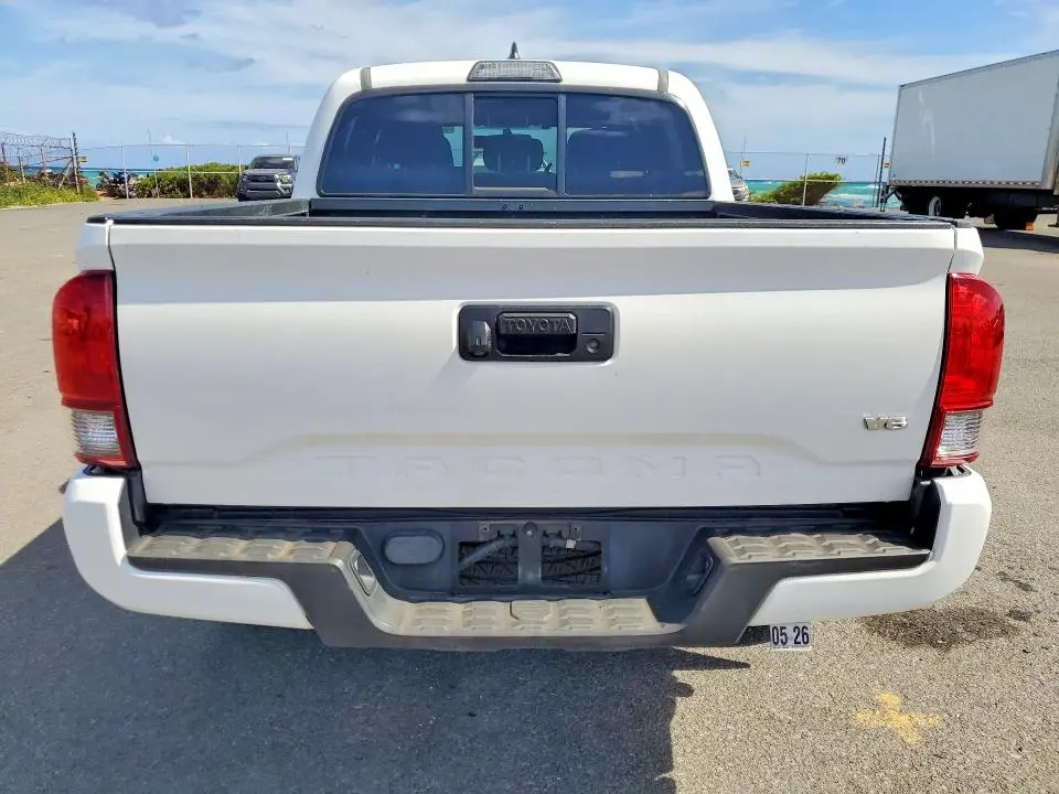 2016 TOYOTA TACOMA SR5 V6  