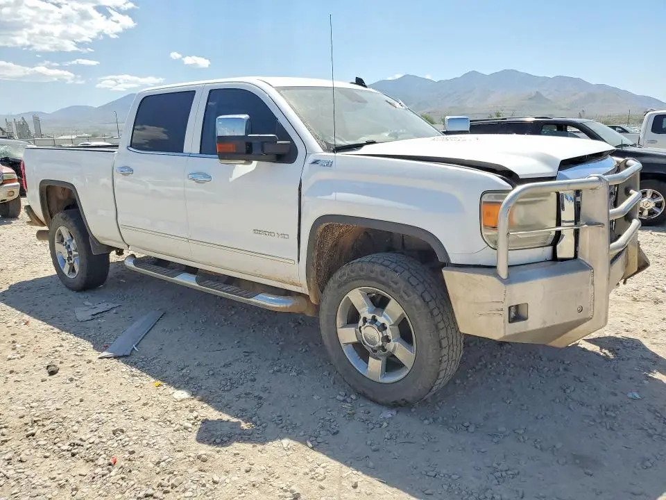 2015 GMC SIERRA K2500 SLT  