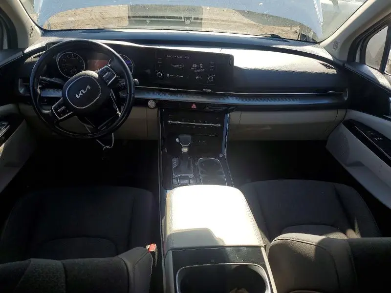 2022 KIA CARNIVAL LX  
