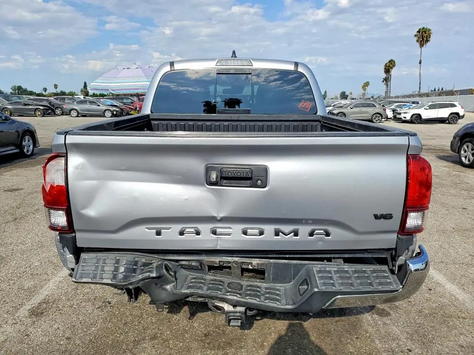 2021 TOYOTA TACOMA SR5 V6  
