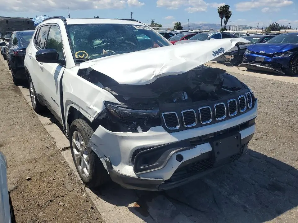 2025 JEEP COMPASS LATITUDE  
