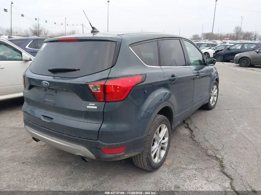 2019 FORD ESCAPE SE