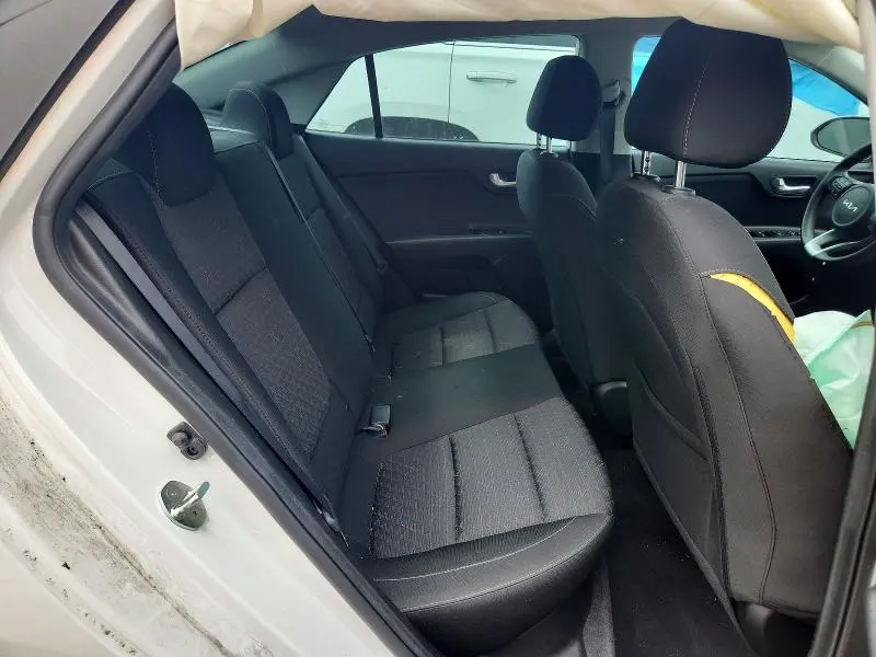 2023 KIA RIO LX  