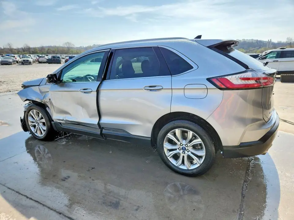 2022 FORD EDGE TITANIUM  