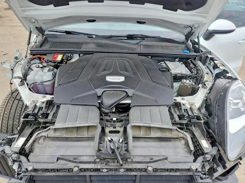 2021 PORSCHE CAYENNE COUPE  