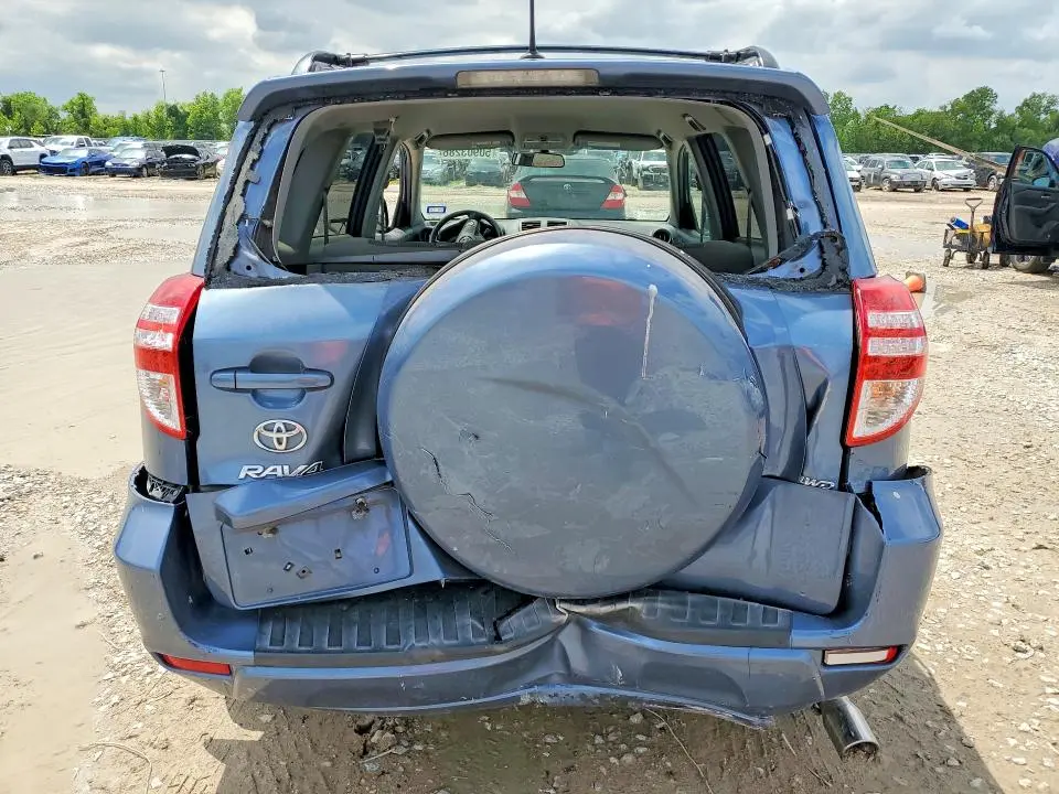 2011 TOYOTA RAV4 BASE  