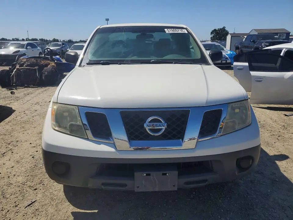 2014 NISSAN FRONTIER S  