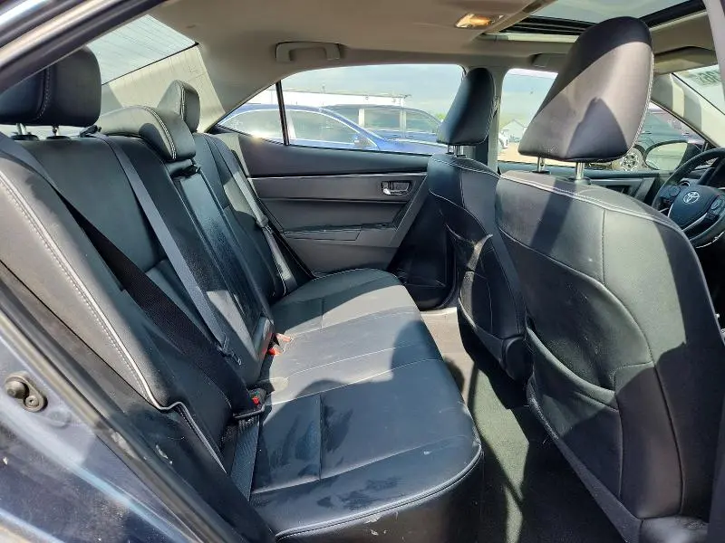 2018 TOYOTA COROLLA XLE  