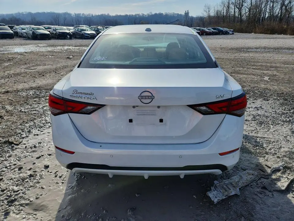 2024 NISSAN SENTRA SV  