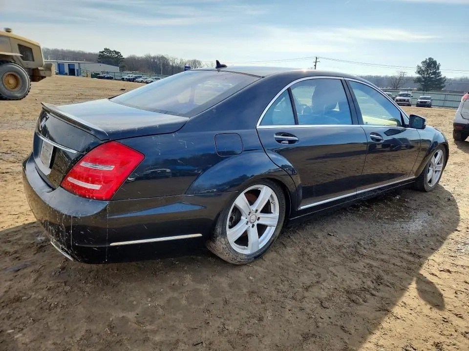2013 MERCEDES-BENZ S 550  