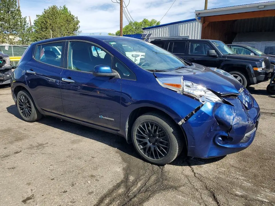 2017 NISSAN LEAF S  