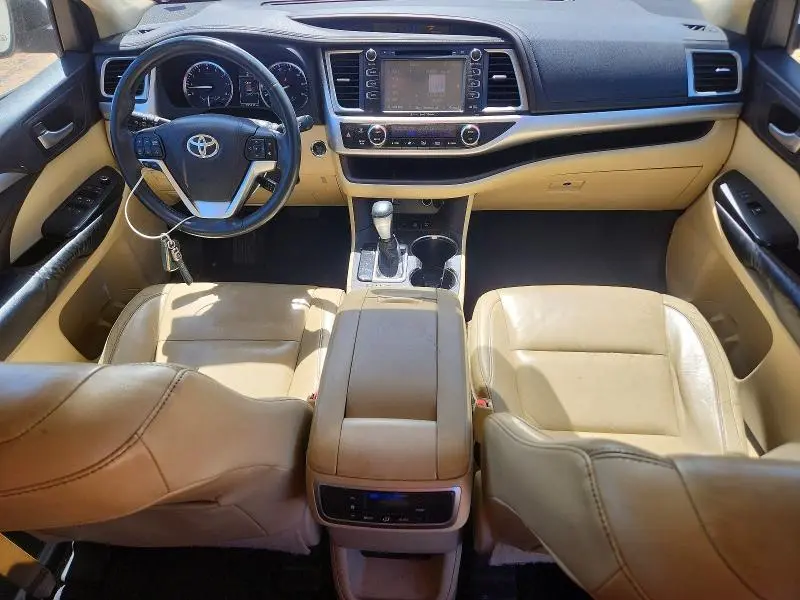 2016 TOYOTA HIGHLANDER XLE  