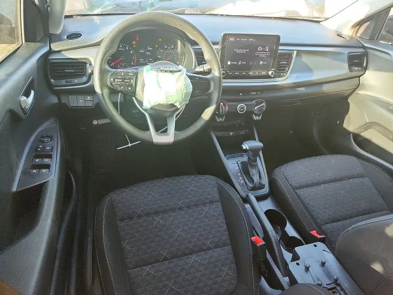 2021 KIA RIO LX  